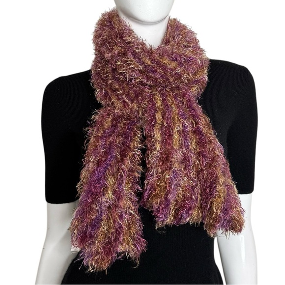 Elegant‎ Purple and Gold Knit Shaggy Scarf - Picture 3 of 8